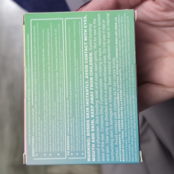 Glamnetic press-on nails Rainbow Puff - Picture 3 of 5